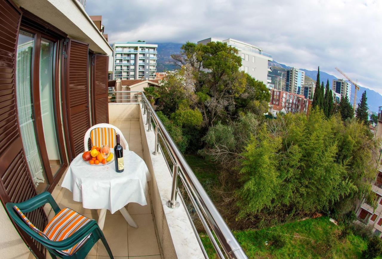 Guest House Mandarina Μπούντβα Εξωτερικό φωτογραφία