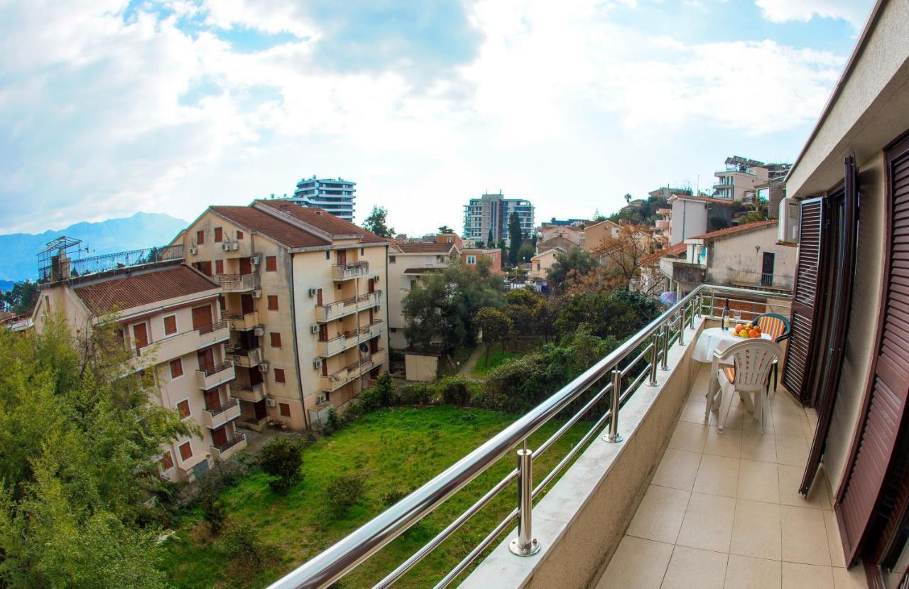 Guest House Mandarina Μπούντβα Εξωτερικό φωτογραφία