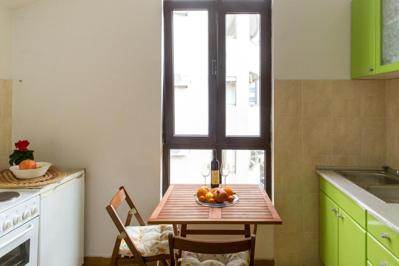 Guest House Mandarina Μπούντβα Εξωτερικό φωτογραφία