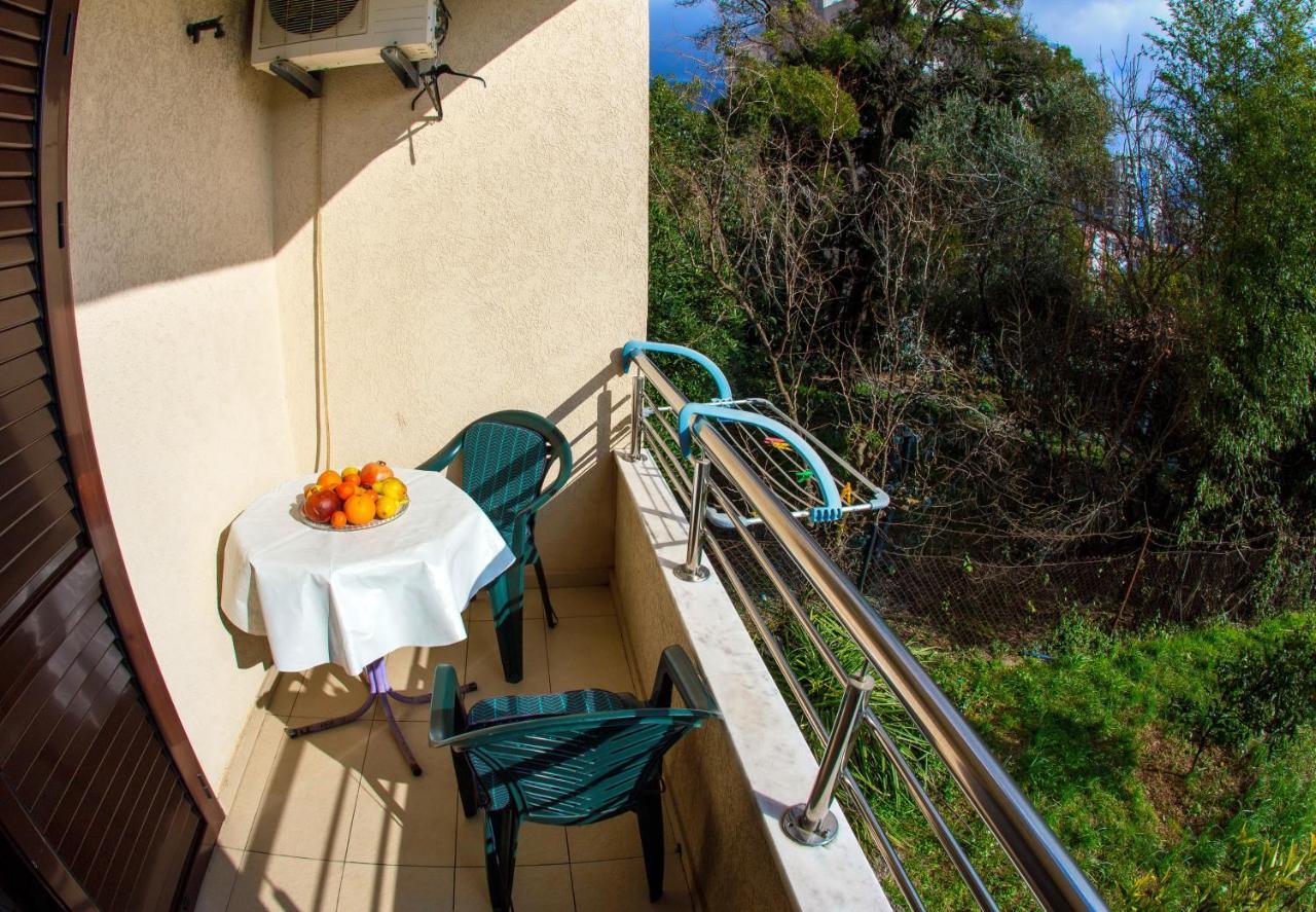 Guest House Mandarina Μπούντβα Εξωτερικό φωτογραφία