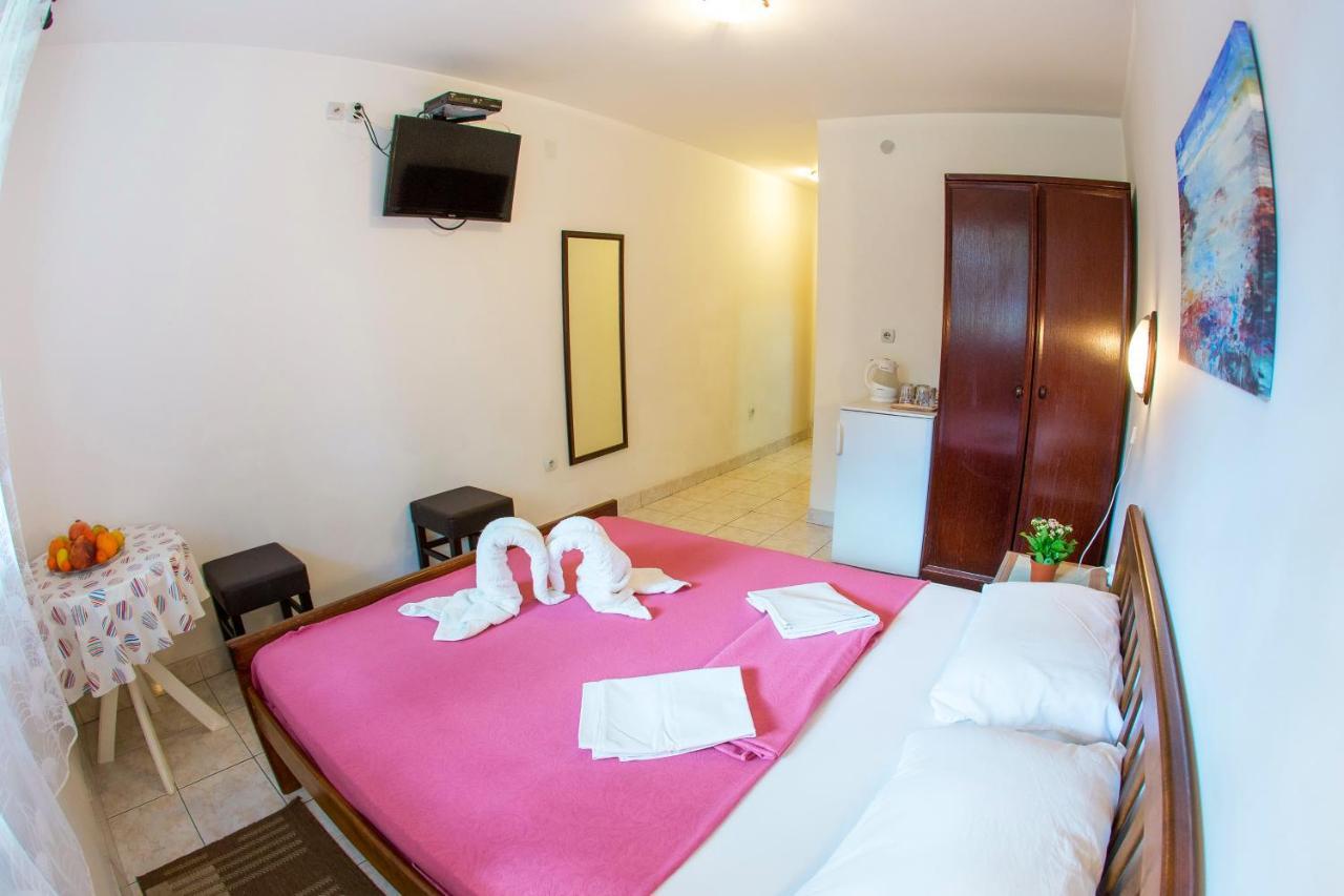 Guest House Mandarina Μπούντβα Εξωτερικό φωτογραφία