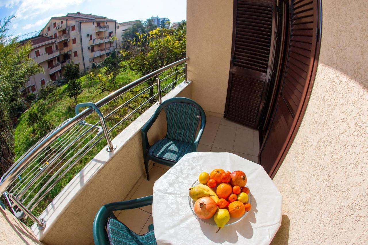 Guest House Mandarina Μπούντβα Εξωτερικό φωτογραφία