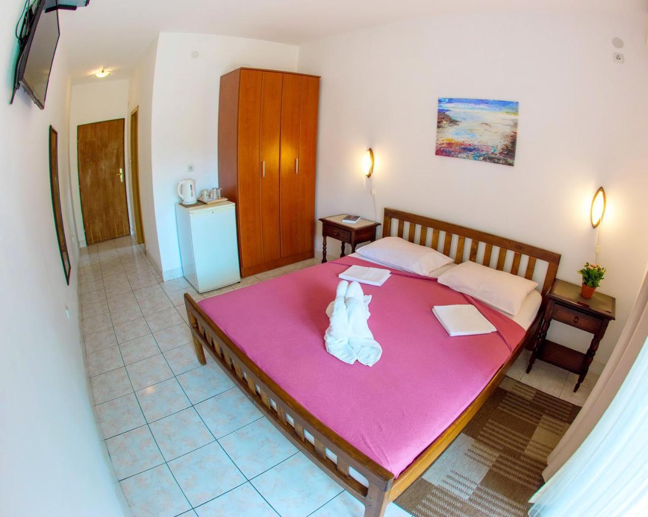 Guest House Mandarina Μπούντβα Εξωτερικό φωτογραφία